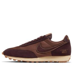 Nike Daybreak 'Coffee' - Men’s Size 10 defected - read details